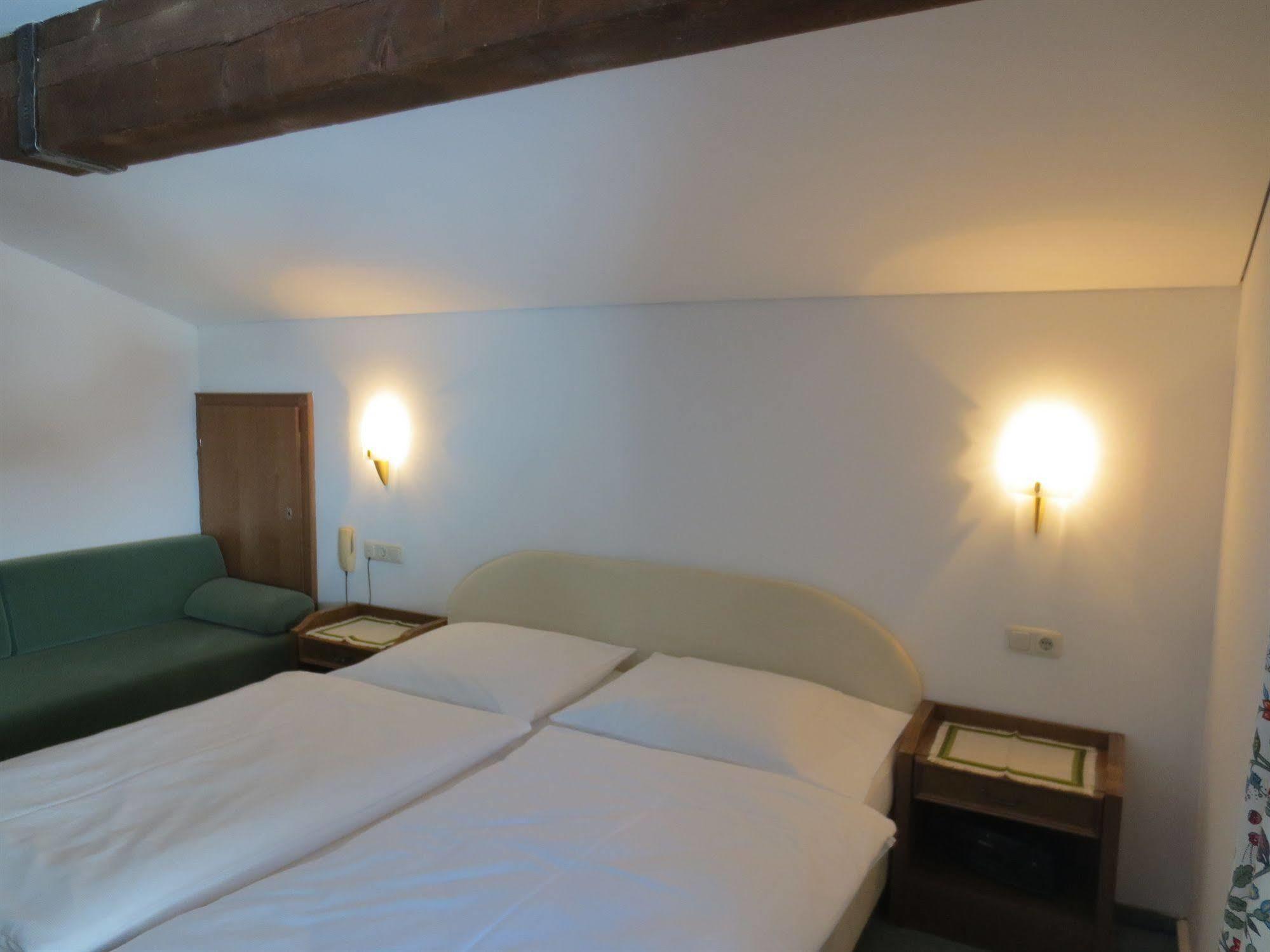 Pension Churlis Lech am Arlberg Εξωτερικό φωτογραφία