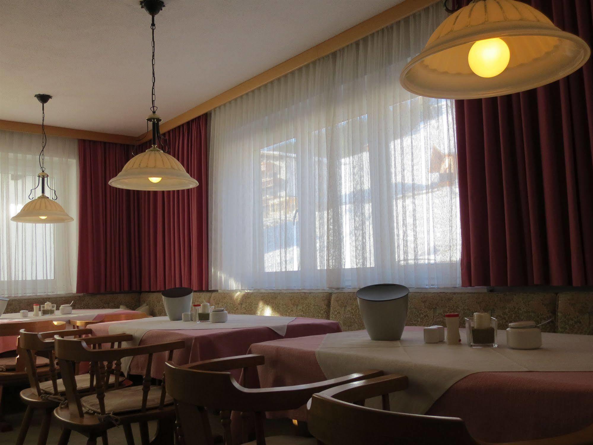 Pension Churlis Lech am Arlberg Εξωτερικό φωτογραφία